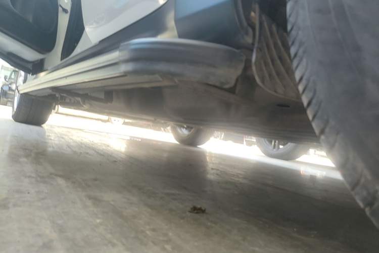 Used Honda Vezel 2020 1.5L CVT Elite Edition Left Side Sill
