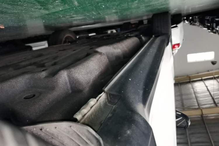 Used Honda Vezel 2020 1.5L CVT Elite Edition Left Side Sill