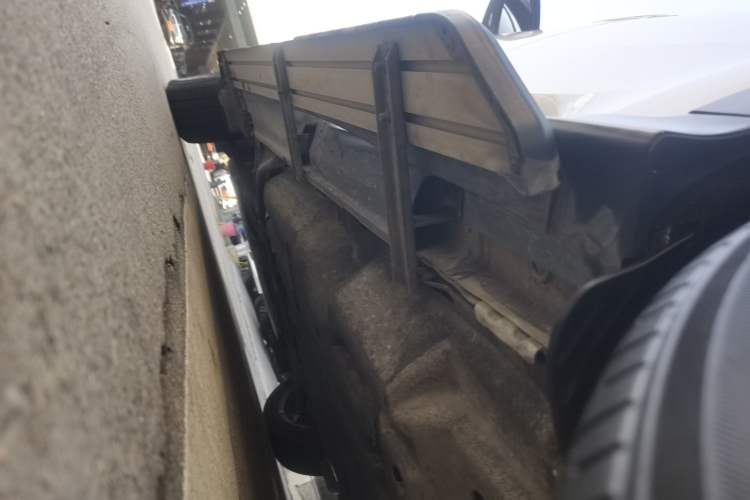 Used Honda Vezel 2020 1.5L CVT Pioneer Edition Left Side Sill