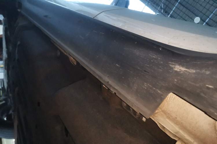 Used Honda Vezel 2020 220 TURBO CVT Elite Edition Left Side Sill