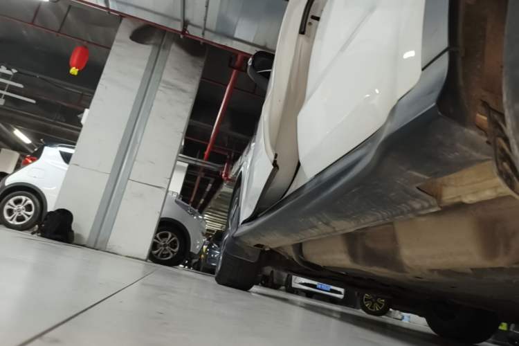 Used Honda Vezel 2020 1.5L CVT Pioneer Edition Left Side Sill