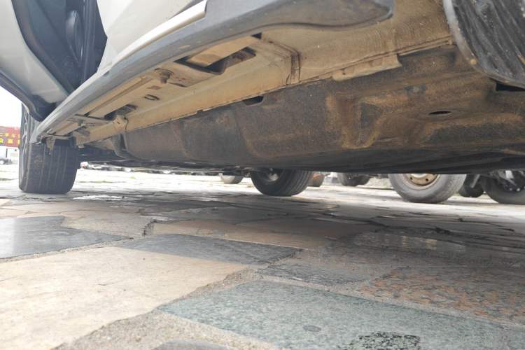 Used Honda Vezel 2020 1.5L CVT Pioneer Edition Left Side Sill
