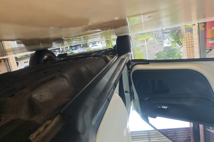 Used Honda Vezel 2020 1.5L CVT Elite Edition Left Side Sill