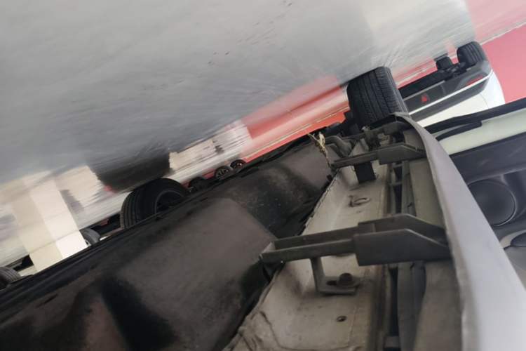 Used Honda Vezel 2020 1.5L CVT Pioneer Edition Left Side Sill