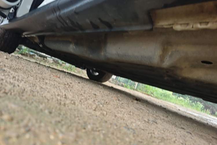 Used Honda Vezel 2020 1.5L CVT Pioneer Edition Left Side Sill
