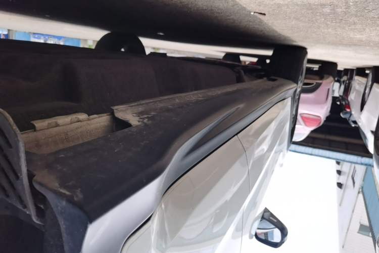Used Honda Vezel 2020 1.5L CVT Pioneer Edition Left Side Sill
