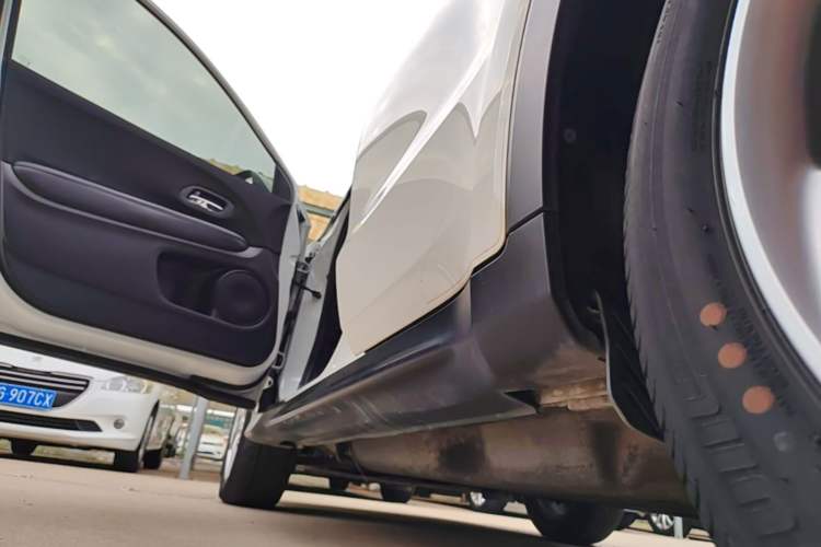 Used Honda Vezel 2020 1.5L CVT Elite Edition Left Side Sill
