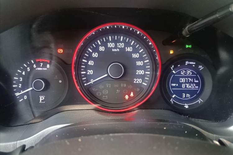 Used Honda Vezel 2020 220 TURBO CVT Elite Edition Odometer Close Up