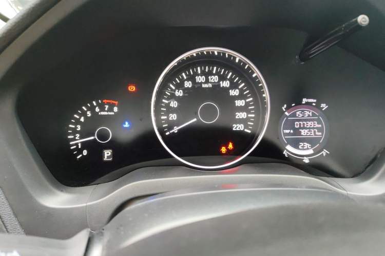 Used Honda Vezel 2020 1.5L CVT Pioneer Edition Odometer Close Up