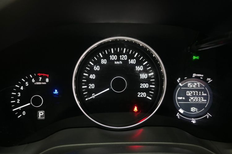 Used Honda Vezel 2020 1.5L CVT Pioneer Edition Odometer Close Up