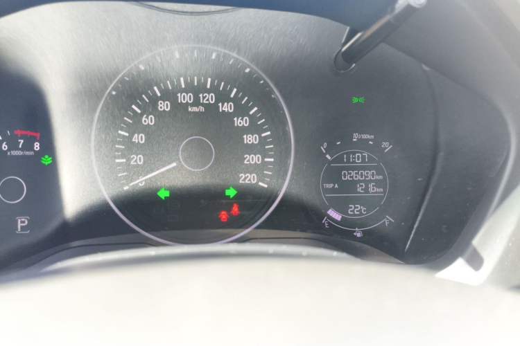 Used Honda Vezel 2020 1.5L CVT Pioneer Edition Odometer Close Up