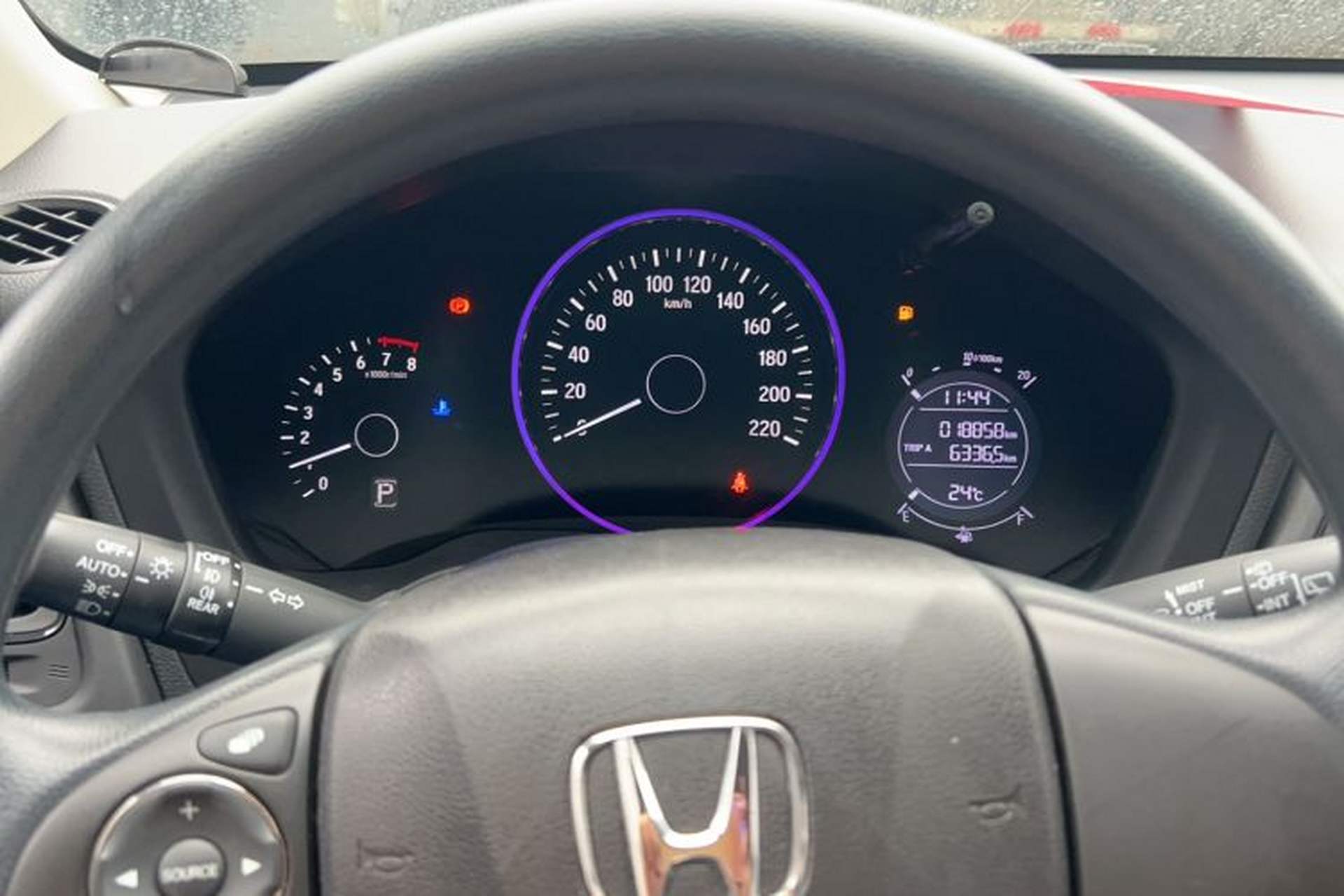 Used Honda Vezel 2020 1.5L CVT Pioneer Edition Odometer Close Up