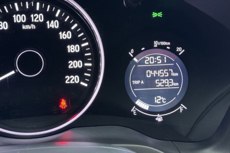 Used Honda Vezel 2020 1.5L CVT Pioneer Edition Odometer Close Up