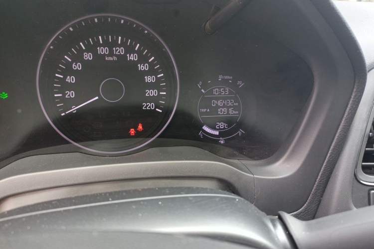 Used Honda Vezel 2020 220 TURBO CVT Elite Edition Odometer Close Up