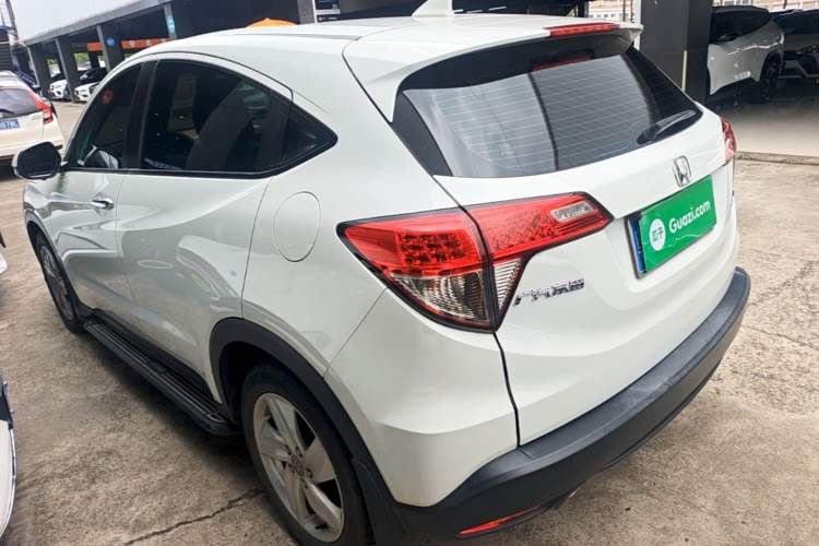 Used Honda Vezel 2020 220 TURBO CVT Elite Edition Rear Left 45 Deg