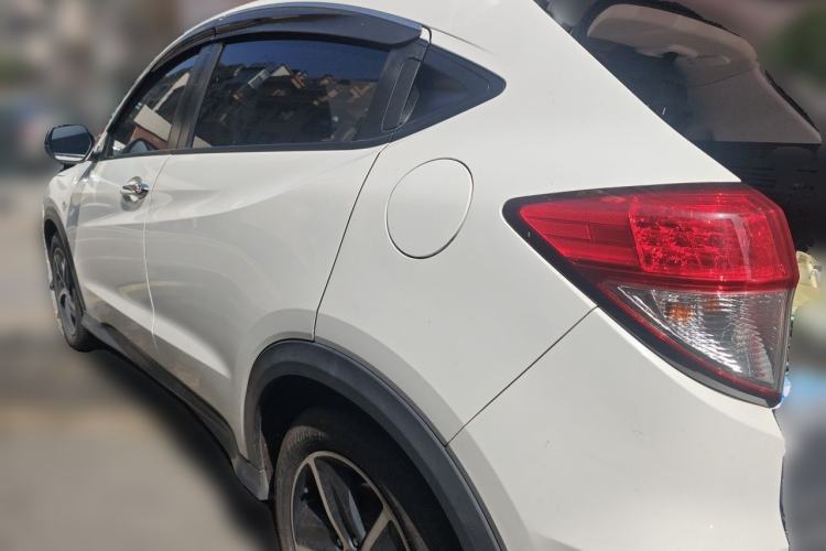 Used Honda Vezel 2020 1.5L CVT Pioneer Edition Rear Left 45 Deg