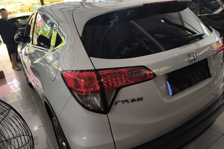 Used Honda Vezel 2020 220 TURBO CVT Elite Edition Rear Left 45 Deg