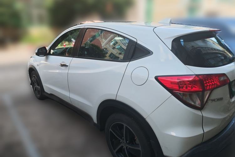 Used Honda Vezel 2020 1.5L CVT Pioneer Edition Rear Left 45 Deg
