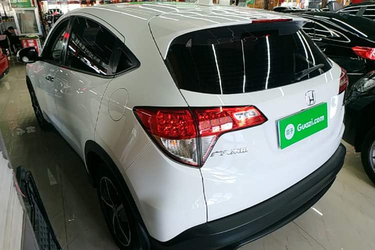 Used Honda Vezel 2020 1.5L CVT Pioneer Edition Rear Left 45 Deg