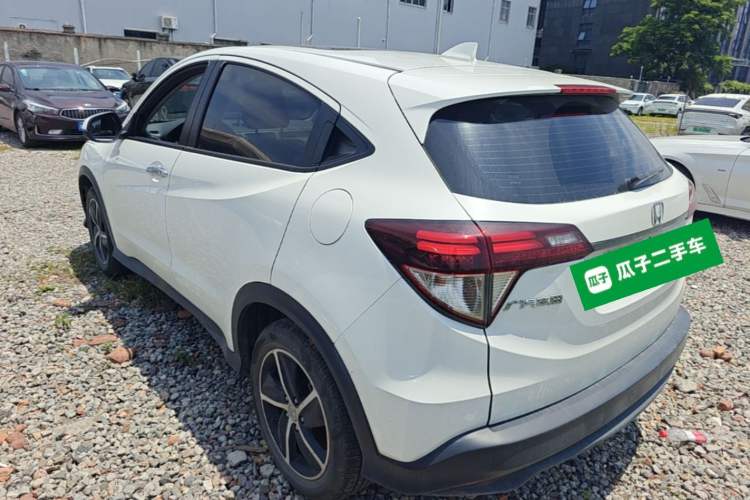 Used Honda Vezel 2020 220 TURBO CVT Luxury Edition Rear Left 45 Deg