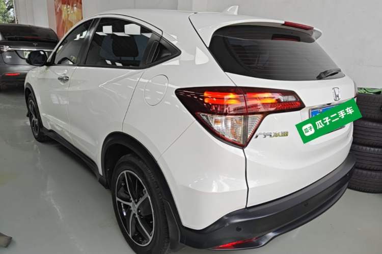 Used Honda Vezel 2020 1.5L CVT Luxury Edition Rear Left 45 Deg