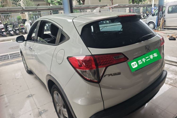 Used Honda Vezel 2020 220 TURBO CVT Elite Edition Rear Left 45 Deg