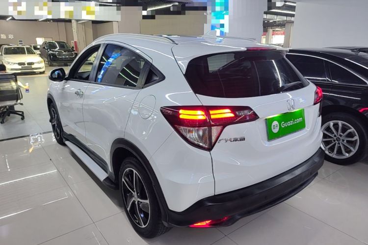 Used Honda Vezel 2020 1.5L CVT Luxury Edition Rear Left 45 Deg