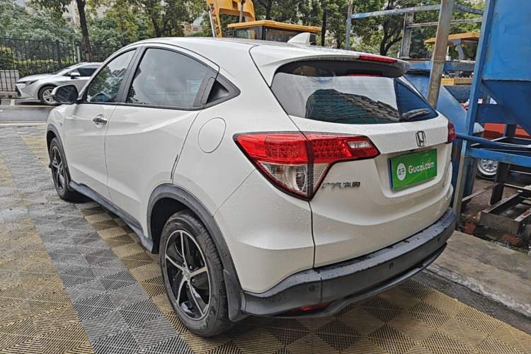 Used Honda Vezel 2020 1.5L CVT Pioneer Edition Rear Left 45 Deg