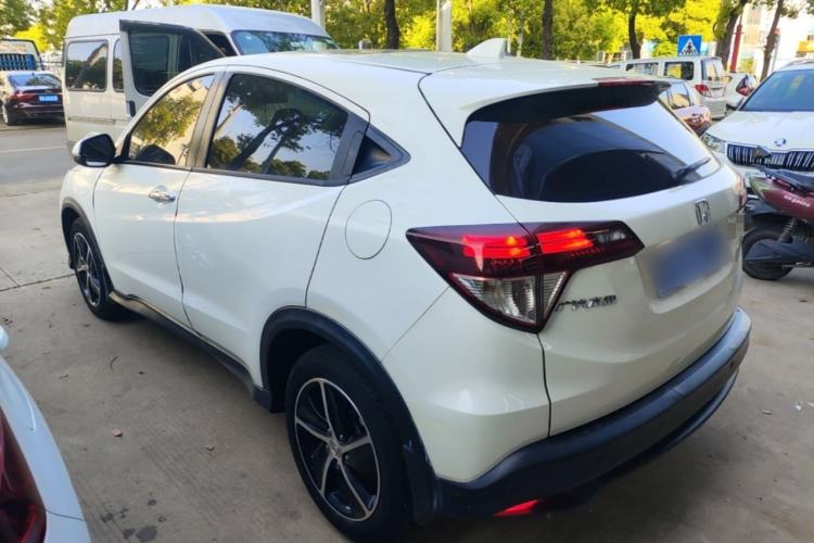 Used Honda Vezel 2020 1.5L CVT Luxury Edition Rear Left 45 Deg