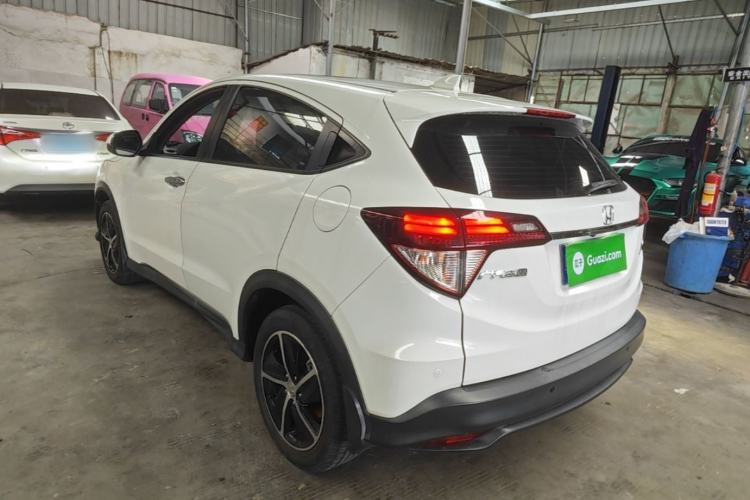 Used Honda Vezel 2020 220 TURBO CVT Luxury Edition Rear Left 45 Deg