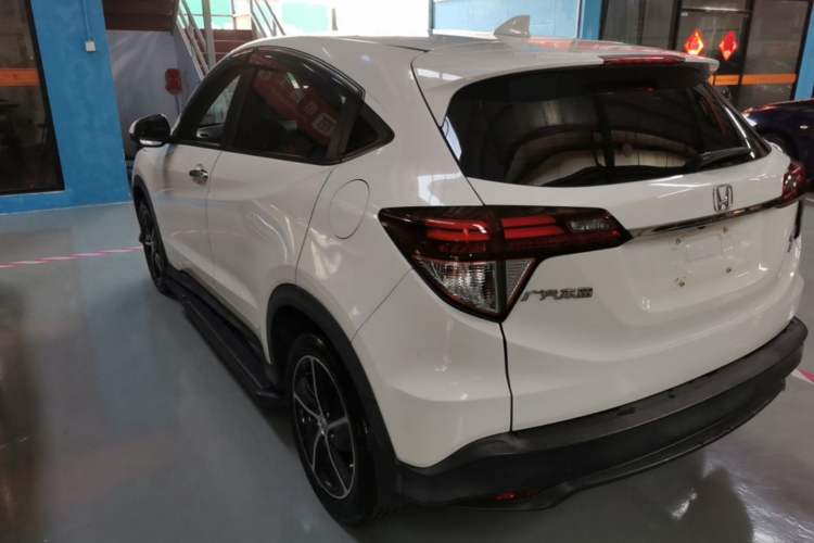 Used Honda Vezel 2020 220 TURBO CVT Luxury Edition Rear Left 45 Deg