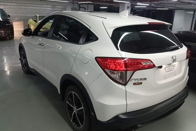 Used Honda Vezel 2020 1.5L CVT Pioneer Edition Rear Left 45 Deg