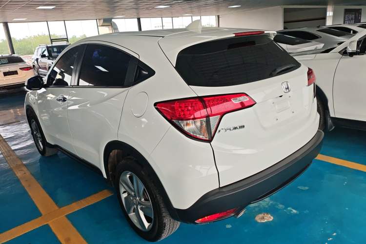 Used Honda Vezel 2020 220 TURBO CVT Elite Edition Rear Left 45 Deg