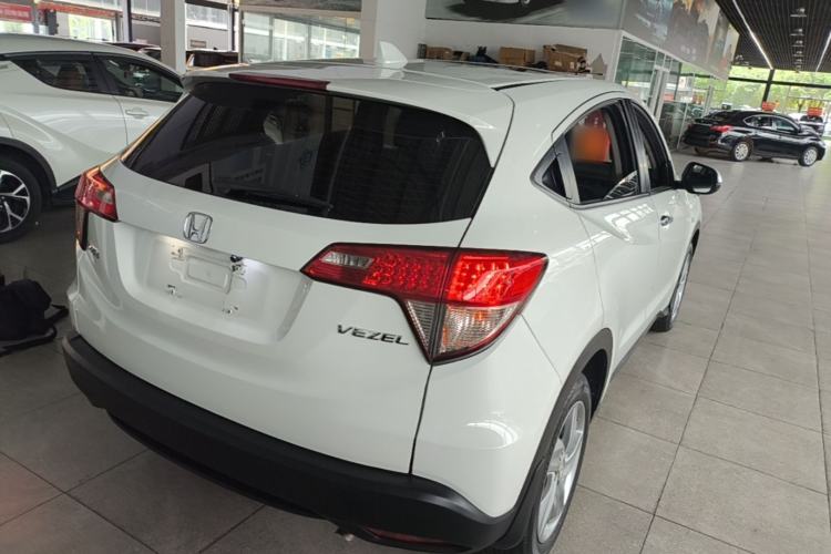 Used Honda Vezel 2020 1.5L CVT Elite Edition Rear Right 45 Deg