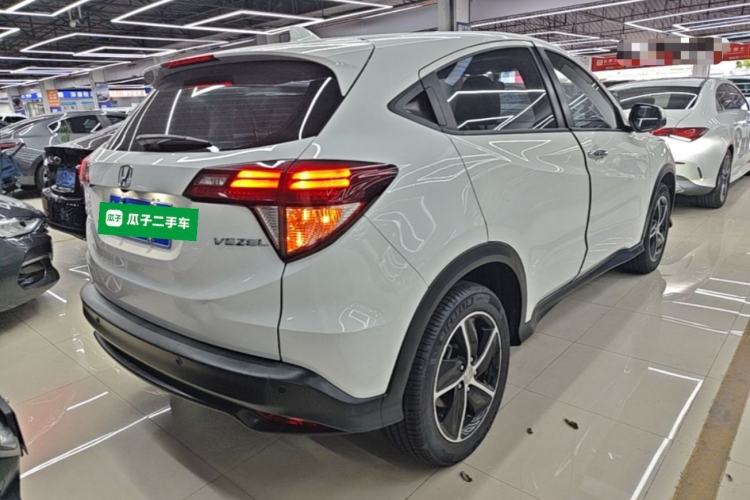 Used Honda Vezel 2020 1.5L CVT Luxury Edition Rear Right 45 Deg