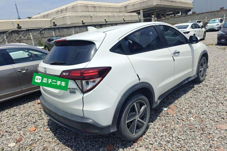 Used Honda Vezel 2020 220 TURBO CVT Luxury Edition Rear Right 45 Deg