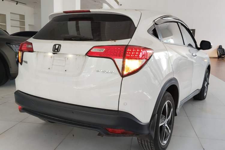 Used Honda Vezel 2020 1.5L CVT Pioneer Edition Rear Right 45 Deg