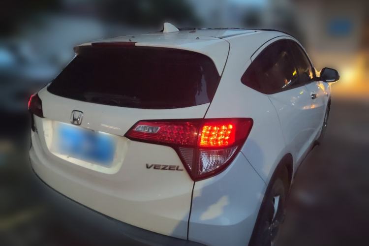 Used Honda Vezel 2020 1.5L CVT Elite Edition Rear Right 45 Deg