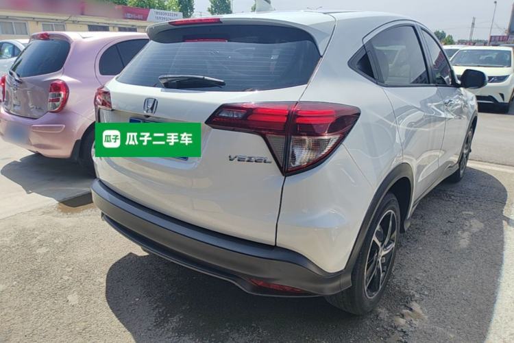 Used Honda Vezel 2020 1.5L CVT Luxury Edition Rear Right 45 Deg