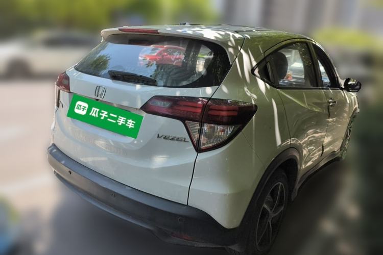 Used Honda Vezel 2020 1.5L CVT Luxury Edition Rear Right 45 Deg