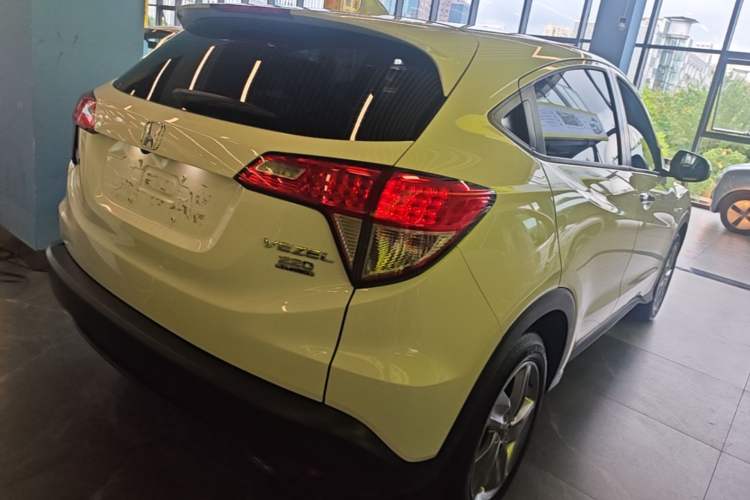 Used Honda Vezel 2020 220 TURBO CVT Elite Edition Rear Right 45 Deg