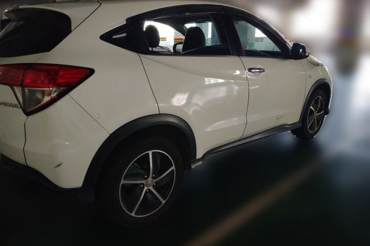 Used Honda Vezel 2020 1.5L CVT Pioneer Edition Rear Right 45 Deg