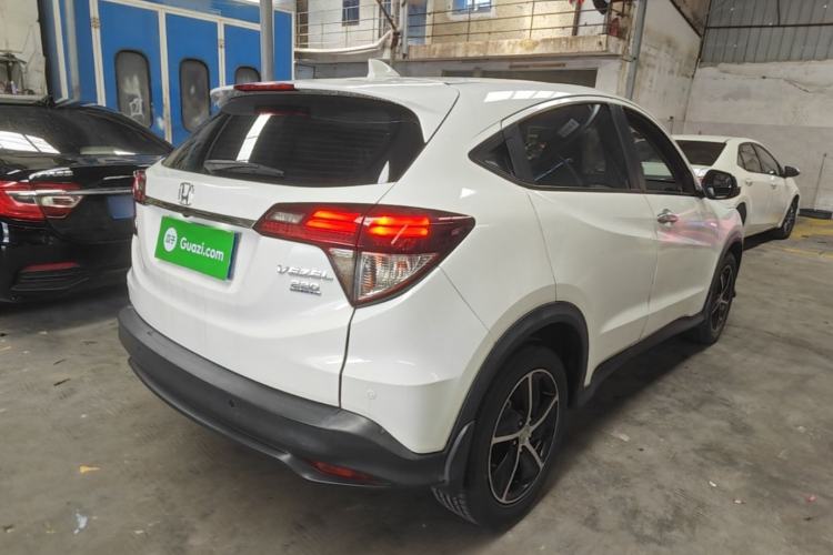 Used Honda Vezel 2020 220 TURBO CVT Luxury Edition Rear Right 45 Deg