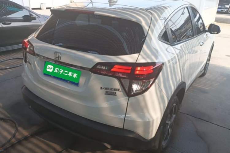 Used Honda Vezel 2020 220 TURBO CVT Luxury Edition Rear Right 45 Deg