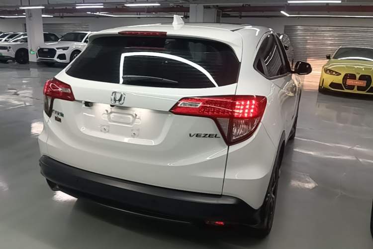 Used Honda Vezel 2020 1.5L CVT Pioneer Edition Rear Right 45 Deg