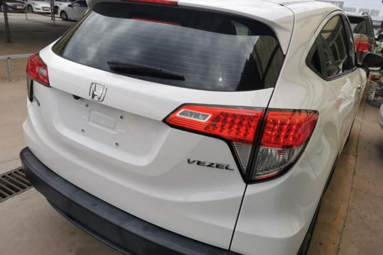 Used Honda Vezel 2020 1.5L CVT Elite Edition Rear Right 45 Deg