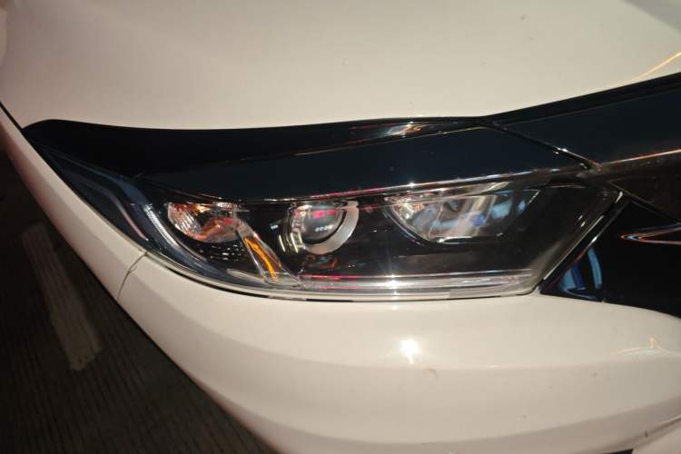 Used Honda Vezel 2020 1.5L CVT Pioneer Edition Right Front Headlight