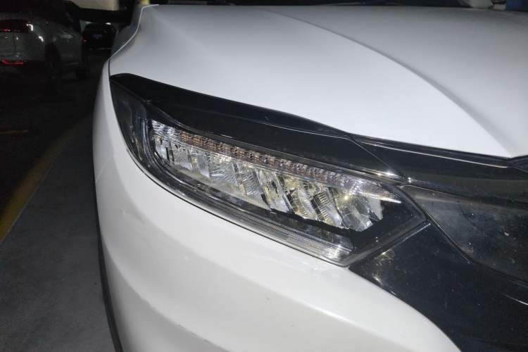 Used Honda Vezel 2020 1.5L CVT Luxury Edition Right Front Headlight