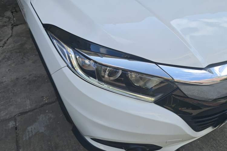 Used Honda Vezel 2020 1.5L CVT Pioneer Edition Right Front Headlight