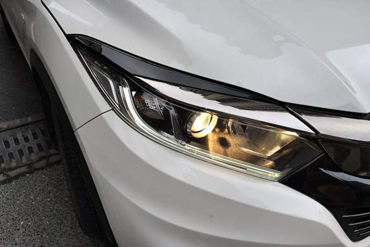 Used Honda Vezel 2020 1.5L CVT Pioneer Edition Right Front Headlight